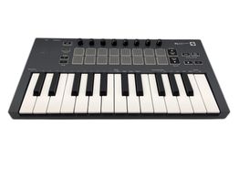 controlador novation flkey mini