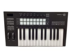 controlador midi novation launchkey 25 mk3