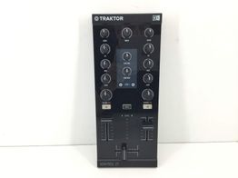 Controlador Traktor Kontrol z1