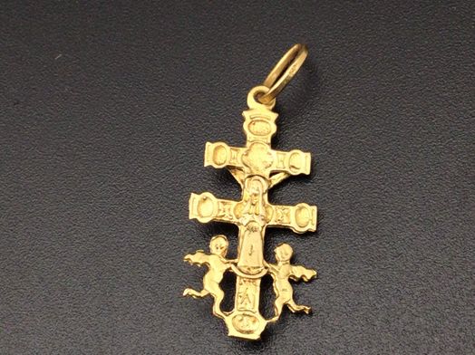 crucifijo oro 18k 
