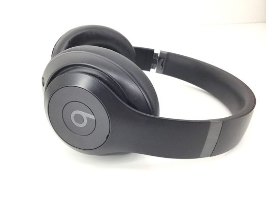 diadema beats studio pro