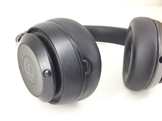 diadema beats studio pro