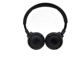 diadema jbl	logitech sem modelo