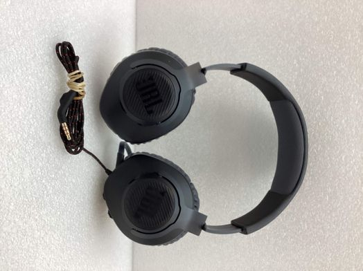 diadema jbl quantum 100