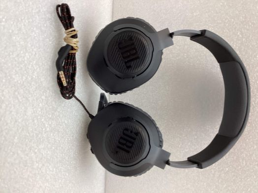 diadema jbl quantum 100