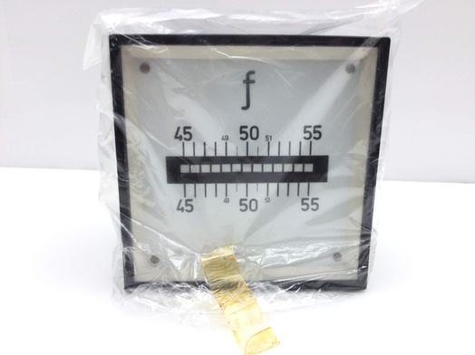 dispositivo electronico vintage sin marca frecuenc&iacute;metro anal&oacute;gico