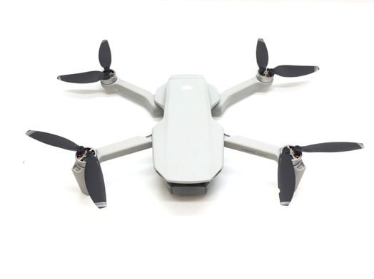 dron con cámara dji mavic mini