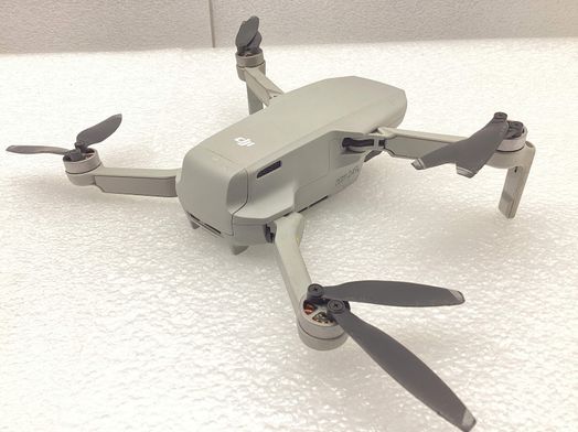 dron con c&aacute;mara dji mavic mini