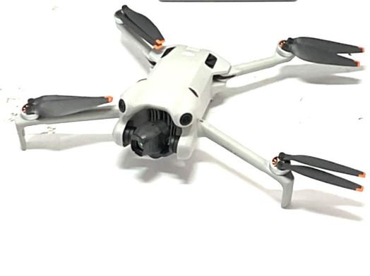 drone com c&acirc;mera dji mini 4 pro (dji rc-n2)