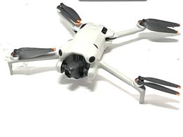 dron con cámara dji mini 4 pro (dji rc-n2)