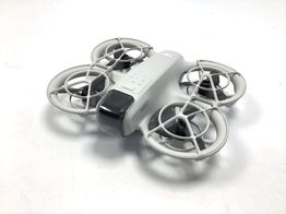 dron con c&aacute;mara dji neo