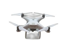 dron con cámara dji phantom 4 pro plus