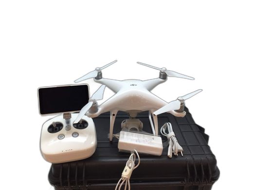 dron con cámara dji phantom 4 pro plus