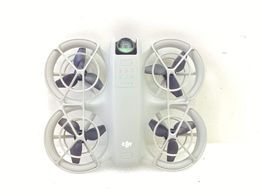 dron con c&aacute;mara dji neo