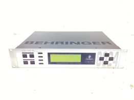 ecualizador behringer dsp 8024