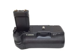 empu&ntilde;adura camara reflex canon bg-e3