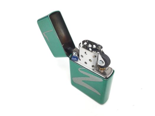 encendedor zippo golf verde
