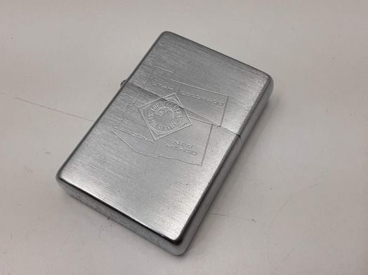 encendedor zippo marlboro