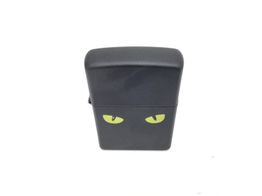 encendedor zippo ojos