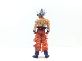 figura accion bandai son goku ultra instinto