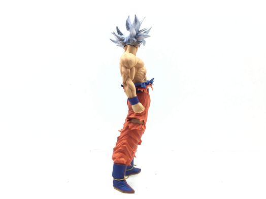 figura accion bandai son goku ultra instinto