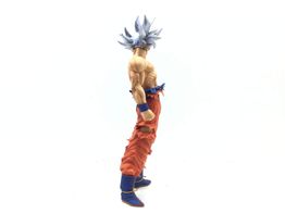 figura accion bandai son goku ultra instinto