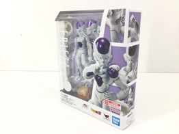 figura accion bandai frieza