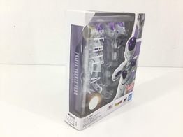 figura accion bandai frieza