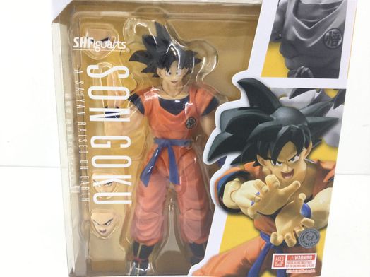 figura accion bandai son goku