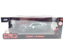 figura accion dc comics batman y batmobile