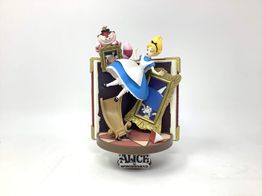 figura accion disney alice in wonderland