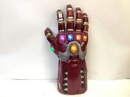 figura accion hasbro guantelete del infinito