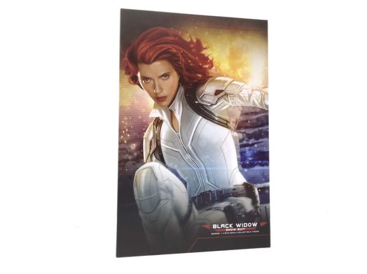 figura accion hot toys black widow
