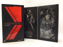 figura accion hot toys mms137 predators falconer
