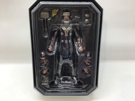 figura accion hot toys thor the dark world