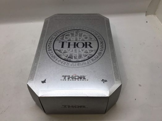 figura accion hot toys thor the dark world