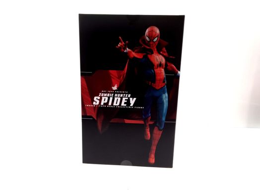 figura accion hot toys zombie hunter spidey