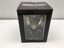 figura accion marvel loki's helmet