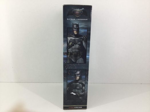 figura accion neca batman vs superman