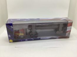 figura accion planeta trailer