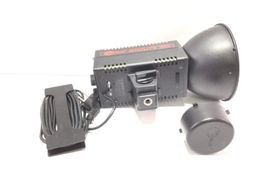 flash est&uacute;dio multiblitz profilux 200