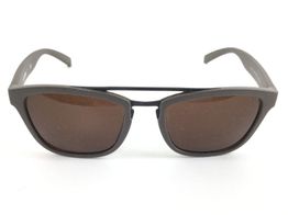gafa de sol señora arnette 4247