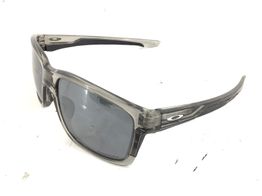 &oacute;culos de sol homem oakley oo9264