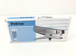 grapadora manual petrus 221