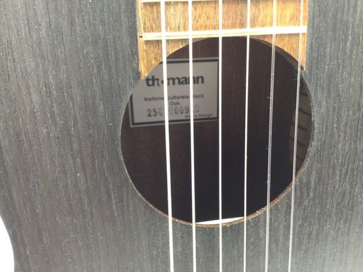 guitarra acustica thoman guitarlele