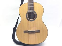 guitarra clasica admira sara ec