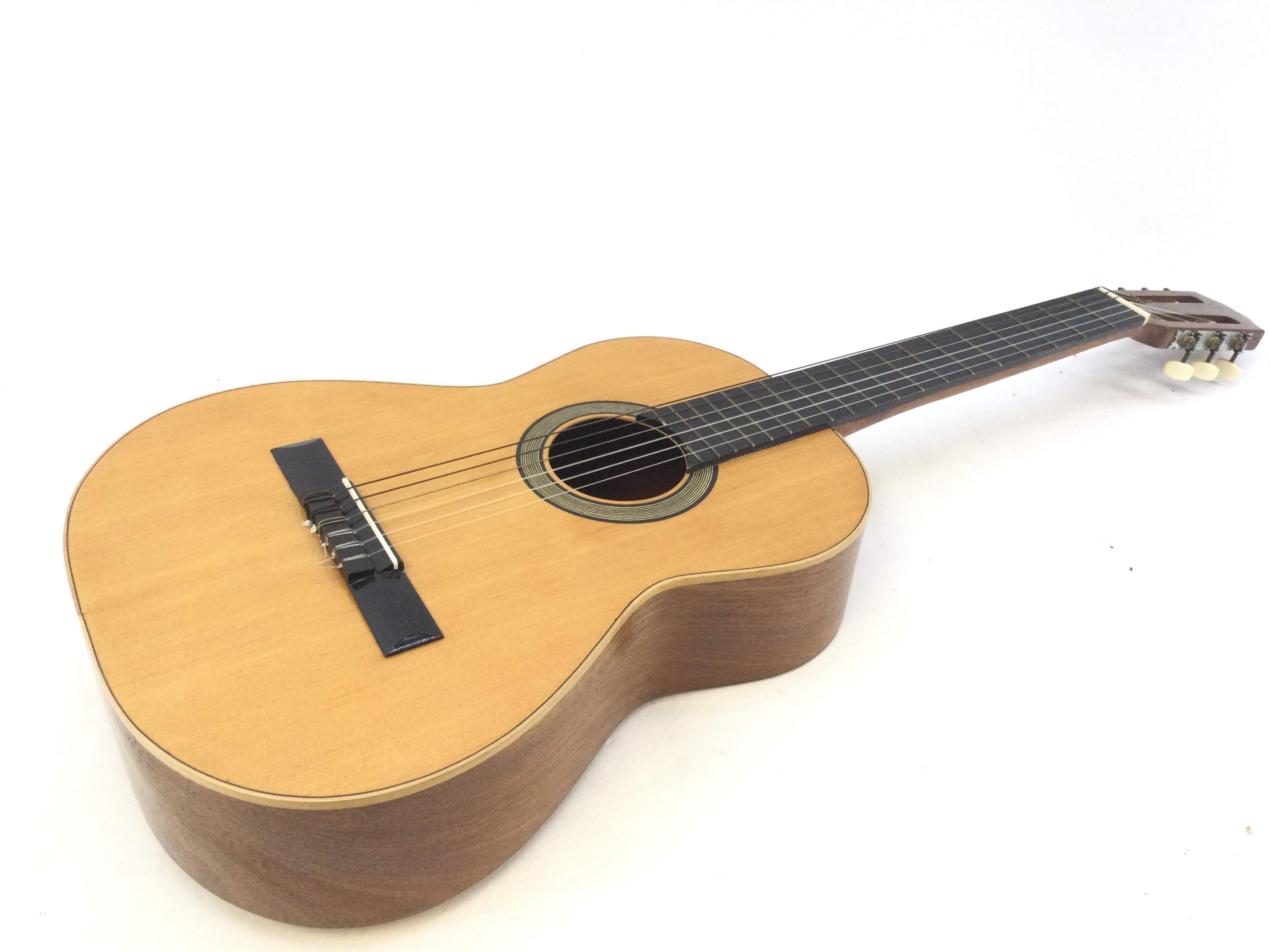 GUITARRA CLASICA