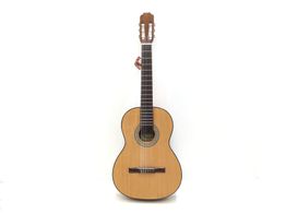 guitarra clasica giralda almudena