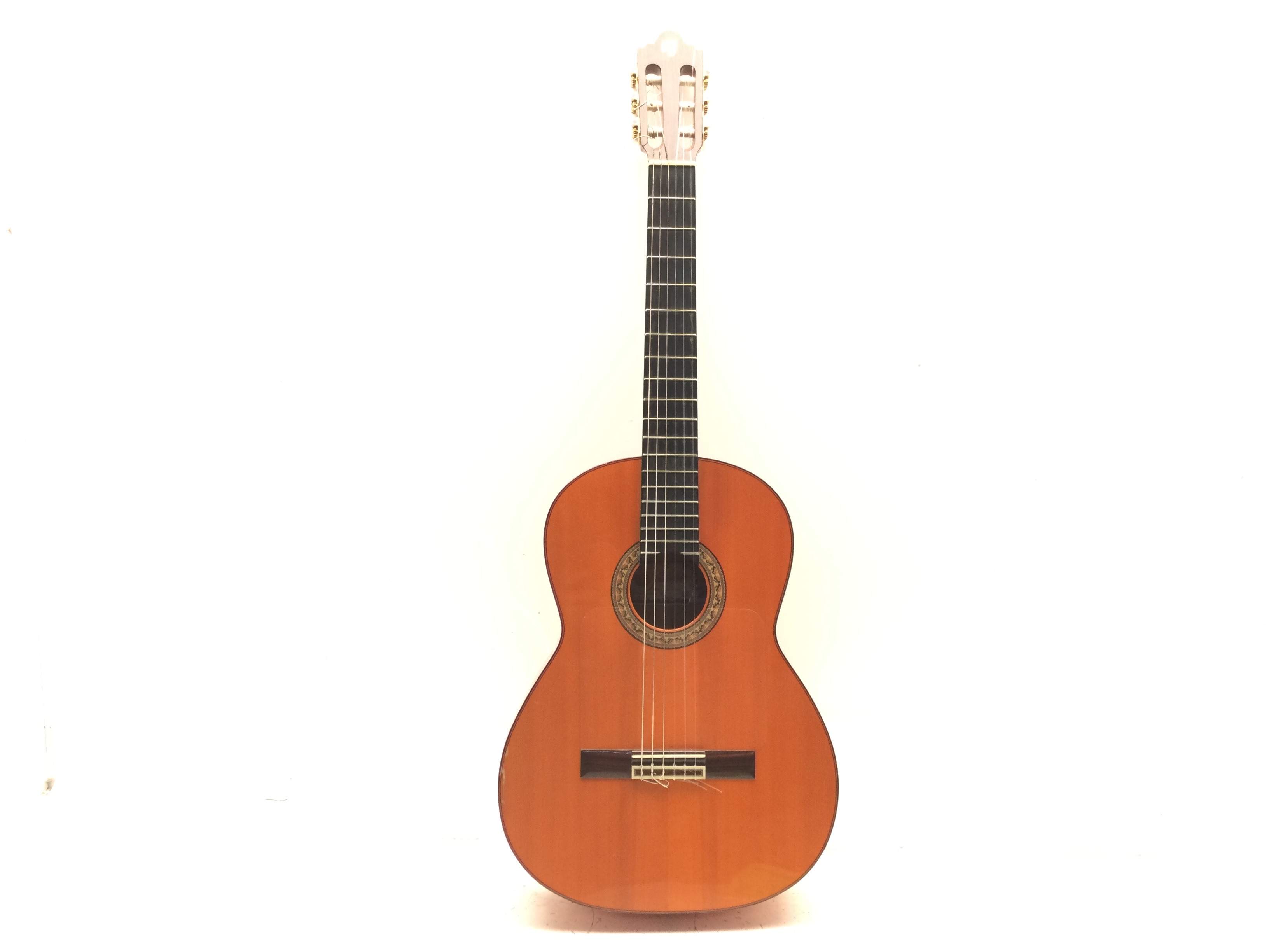 GUITARRA CLASICA