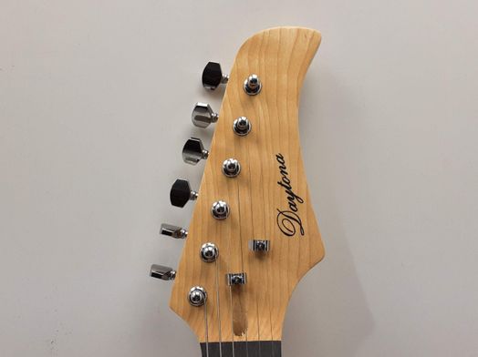 guitarra electrica daytona sunburst